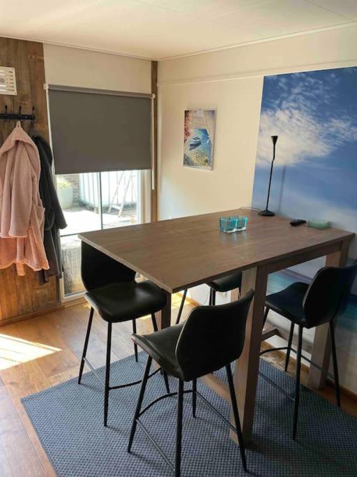 Beach House Met Badkamer, Boxspring & Airco Schoonebeek ภายนอก รูปภาพ